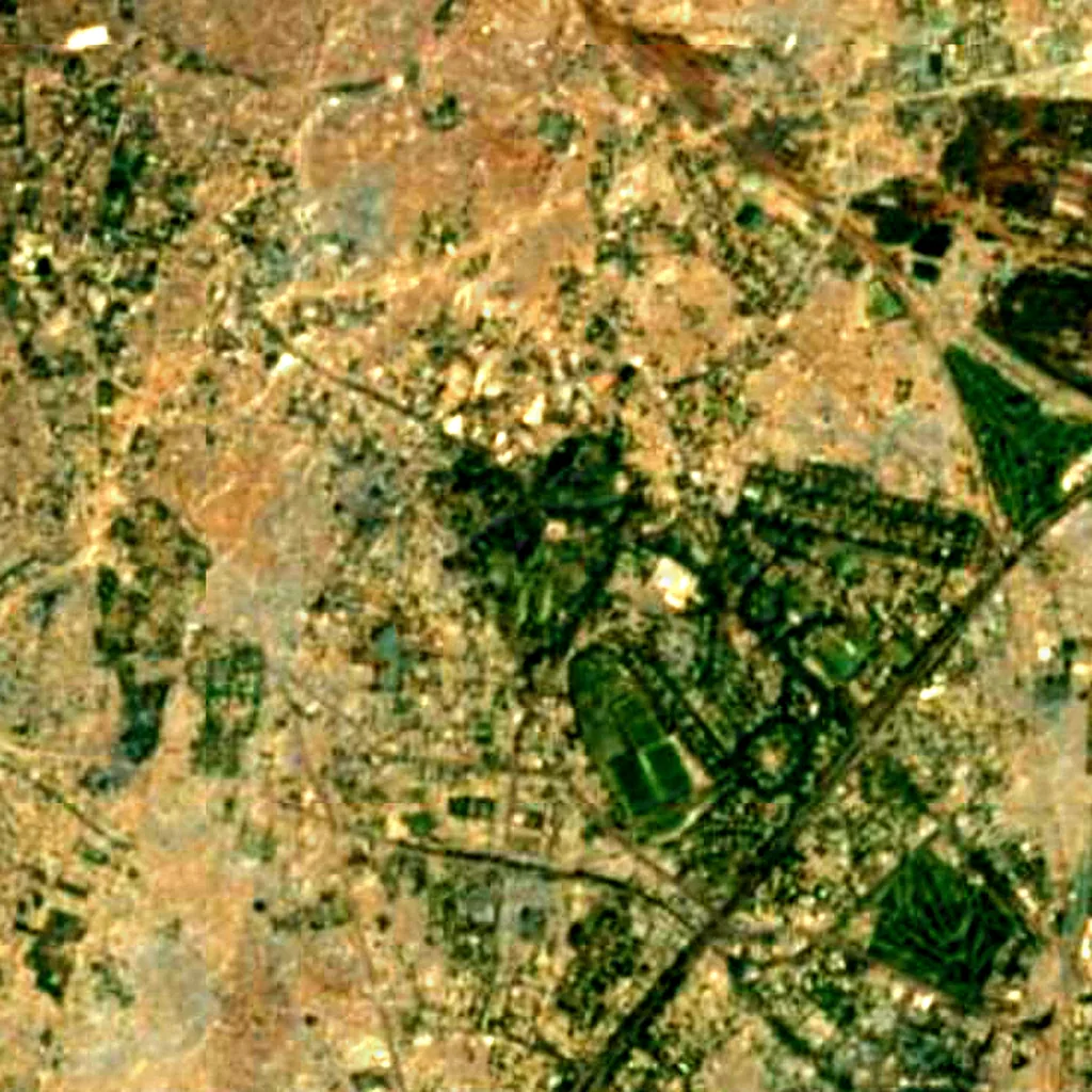 Bagh-e-Jinnah seen from above (Sentinel-2)