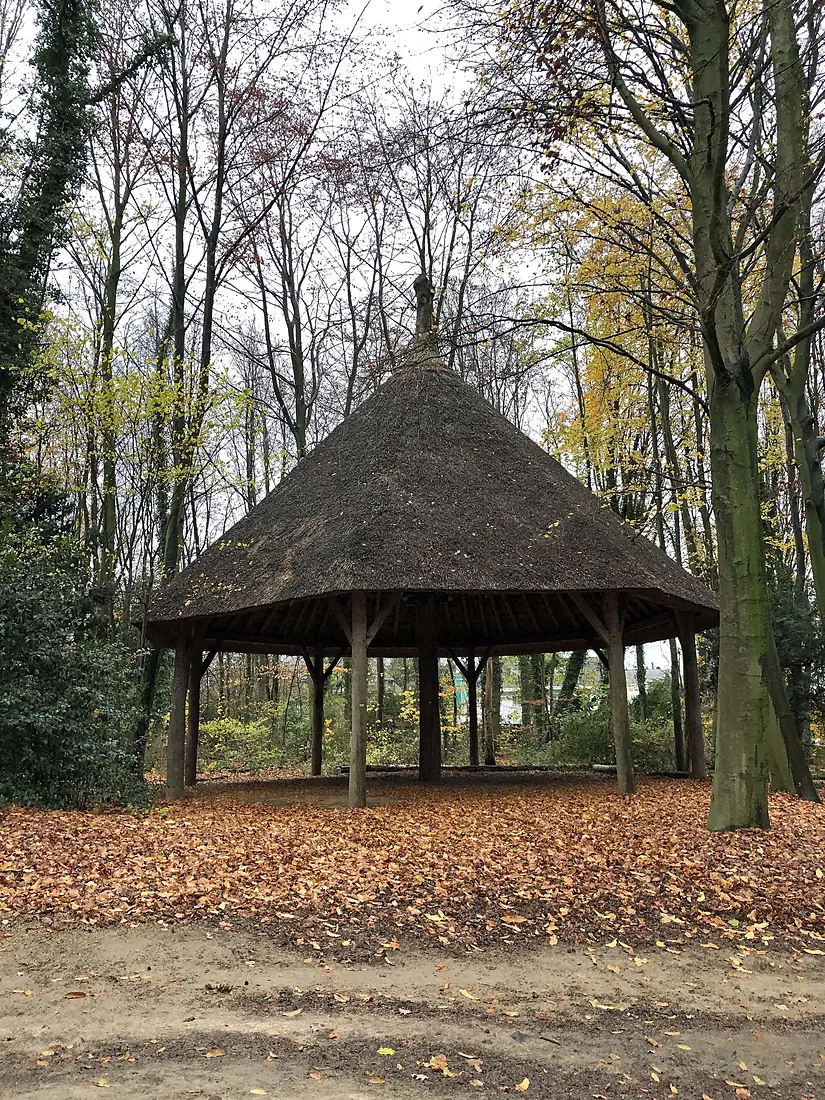 Abri cavaliers (Bois de la Cambre)