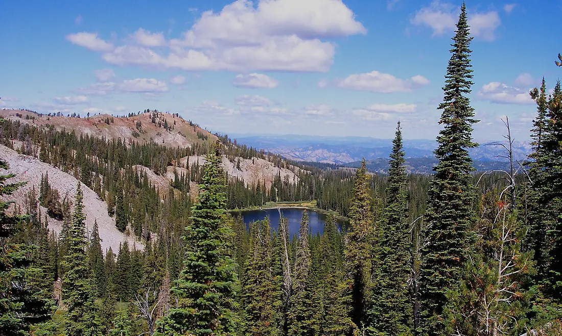 Big Roaring River Lake