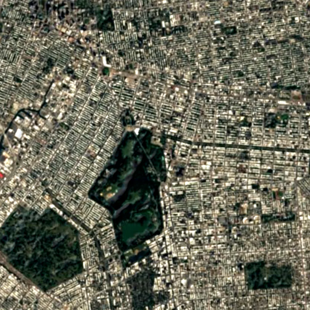 Brooklyn Botanic Garden seen from above (Sentinel-2)