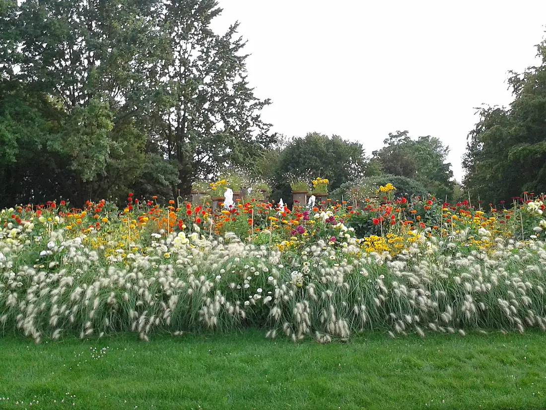 Erholungspark Marzahn, am Haupteingang (15044657721)