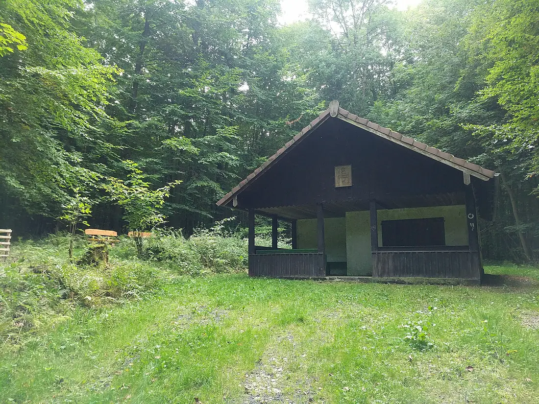 Früchtenicht-Schutzhütte im Göttinger Stadtwald001