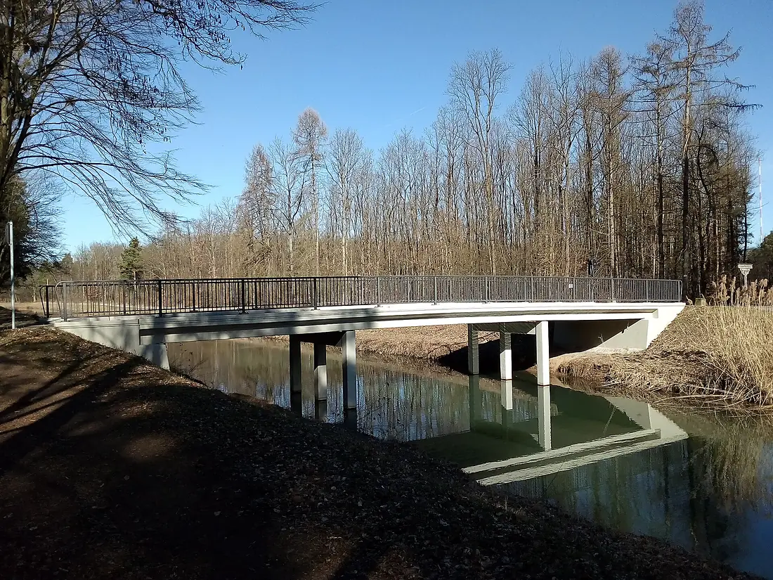 Pfinz-Entlastungskanal, Brücke bei Leopoldshafen