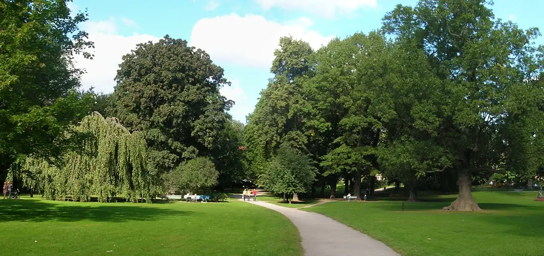 Humlegården Stockholm 02 2005-09-11