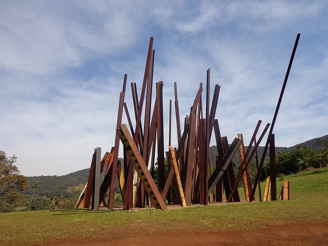 Brumadinho Mg Brasil - Inhotim - panoramio
