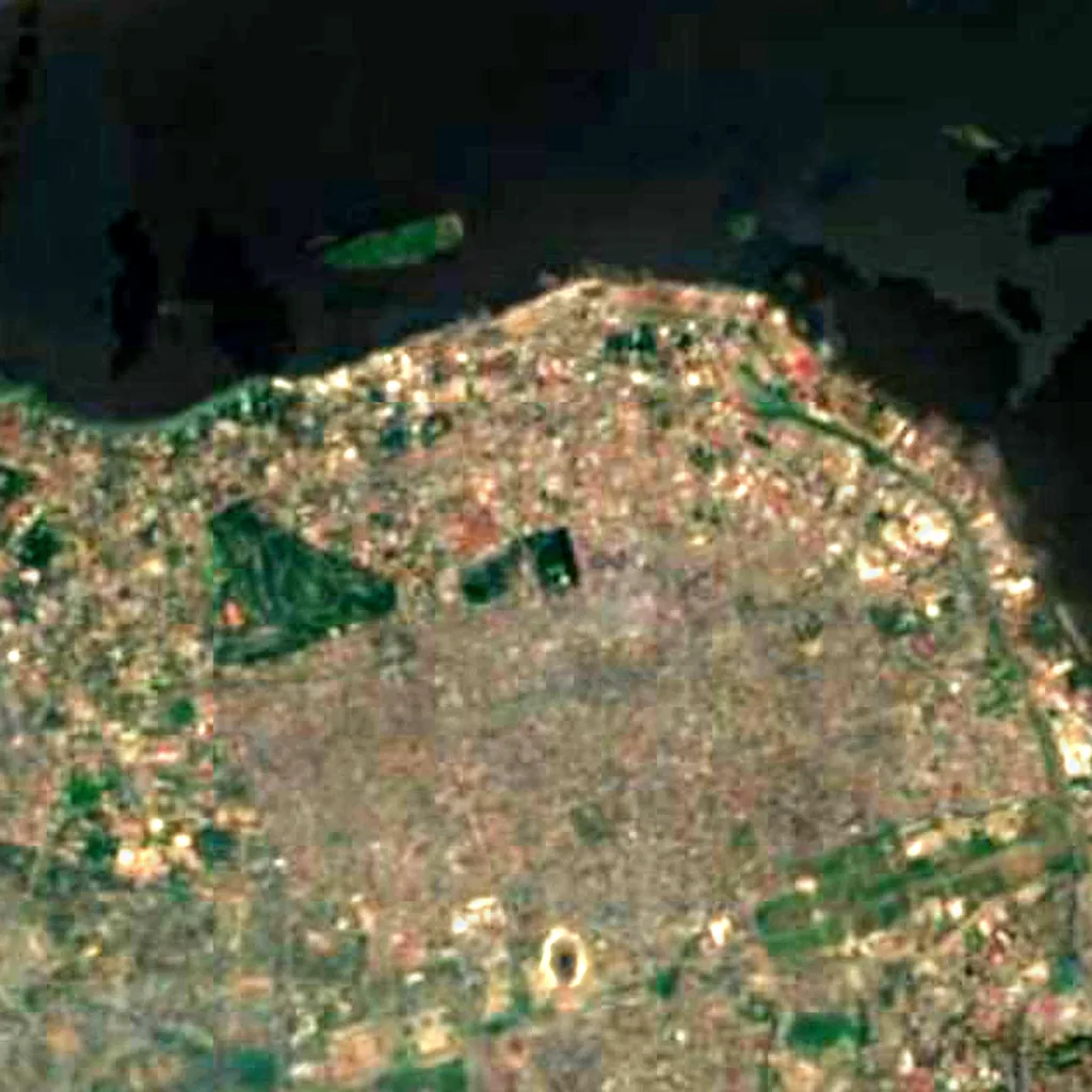 Kinshasa botanical garden seen from above (Sentinel-2)