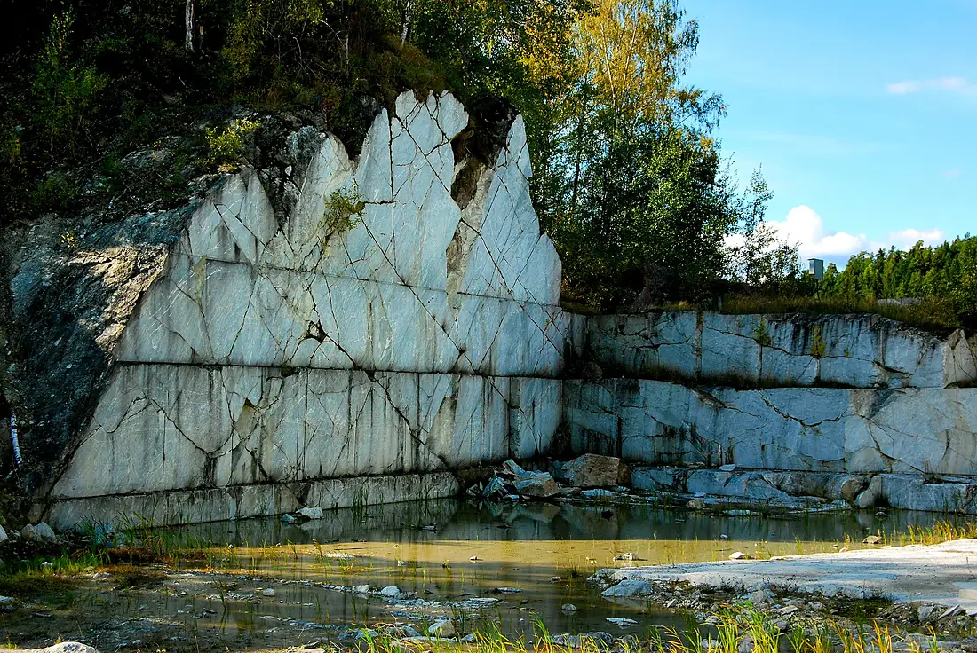 Oxåker marble quarry - panoramio