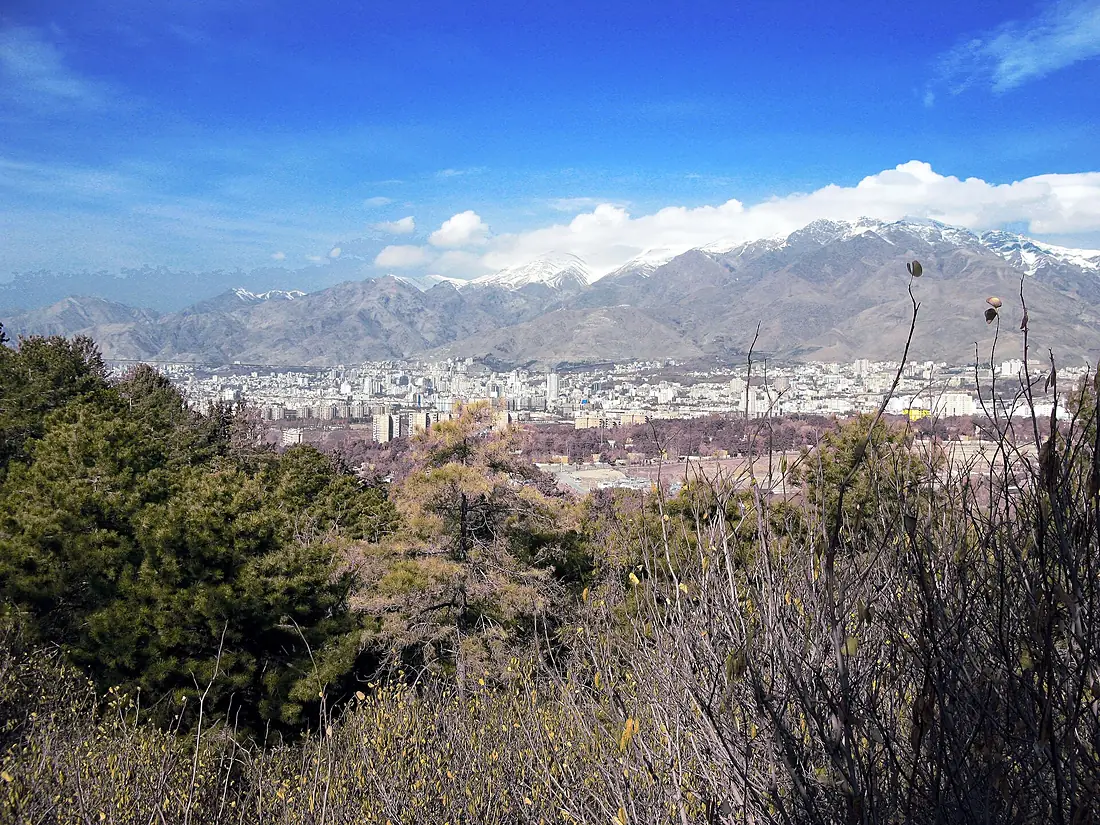 Lavizan (41) دورنمای شمال شرقی تهران از زاویه دید پارک جنگلی لویزان