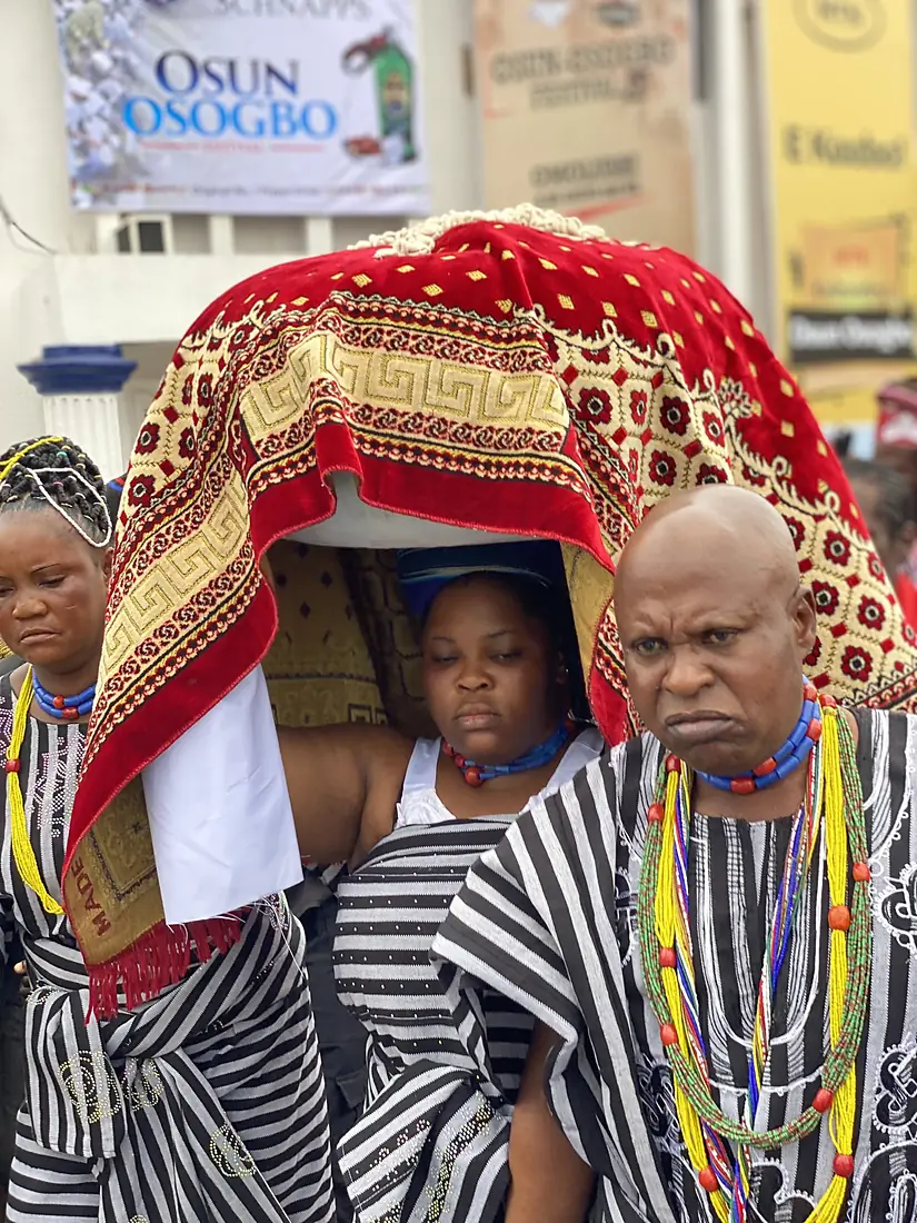 Arugba Osun-Osogbo worshipper 11