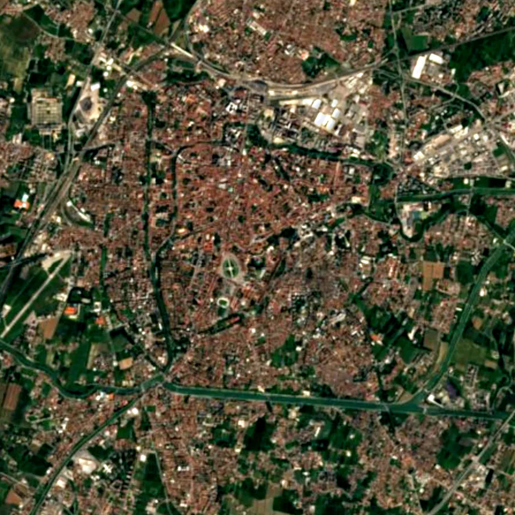 Padova botanical garden seen from above (Sentinel-2)