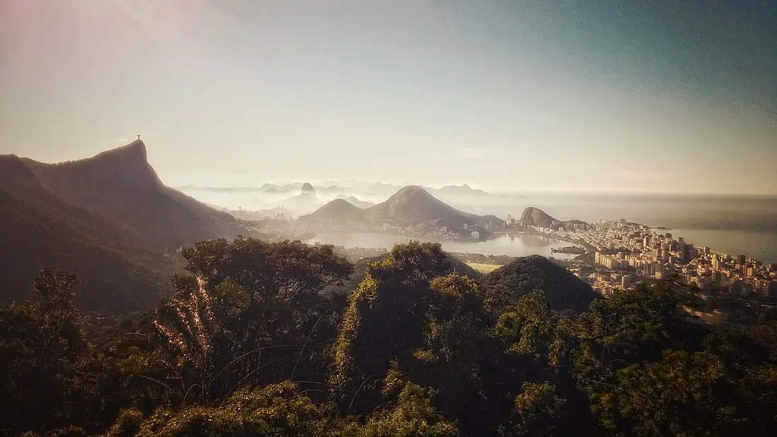 Amanhecer no parque nacional da Tijuca