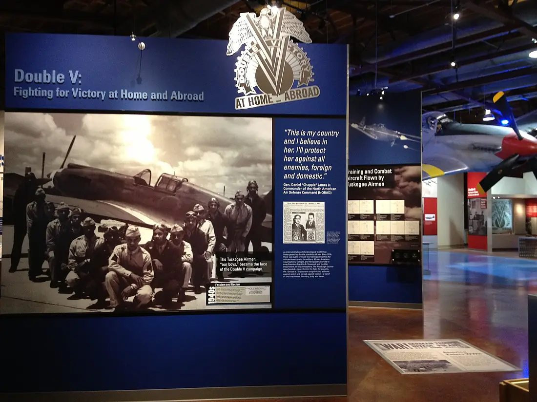 Tuskegee Airman Double V- Fighting for victory at home and abroad (b8c5d221-1dd8-b71b-0b03-0c3c33e0a583)
