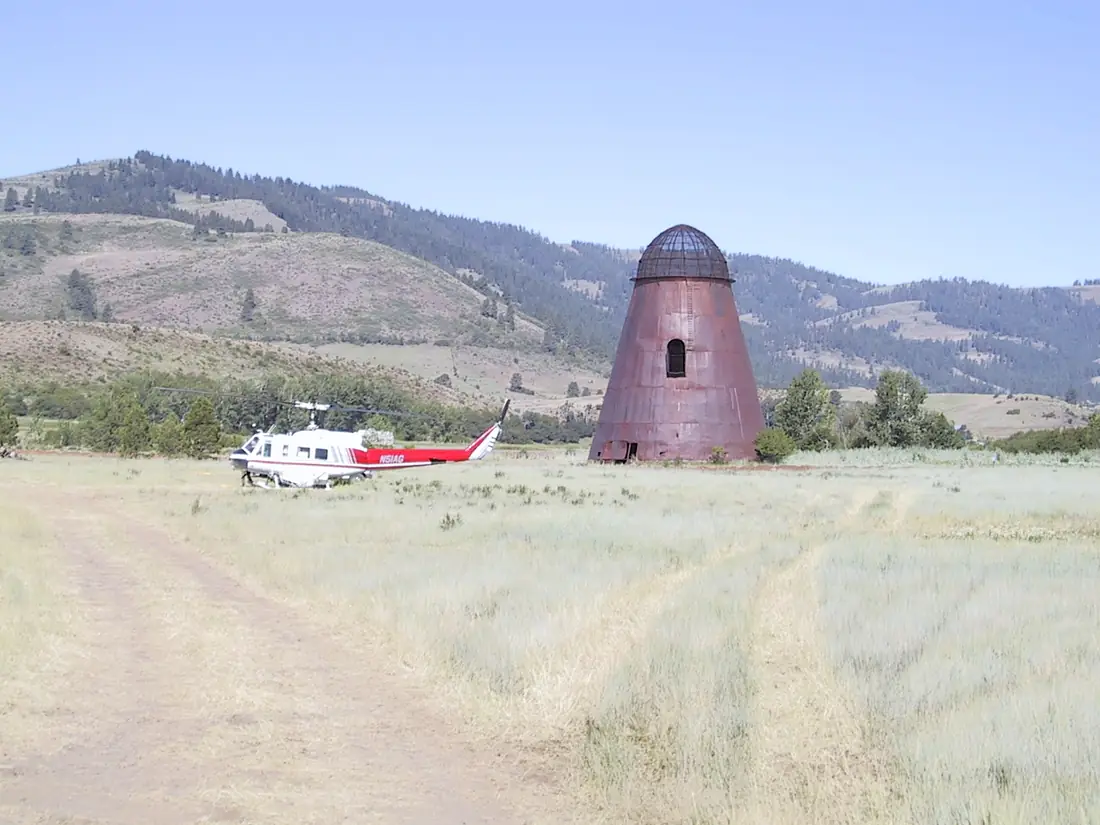 2000. Spray helicopter at Wigwam Burner helibase. Douglas-fir tussock moth control project. Umatilla and Wallowa-Whitman National Forests. Halfway, Oregon. (36593112506)