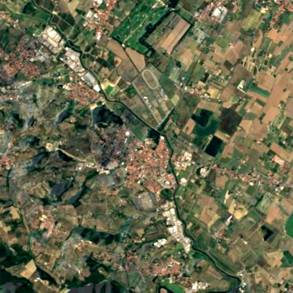 Villa Medicea of Poggio a Caiano seen from above (Sentinel-2)